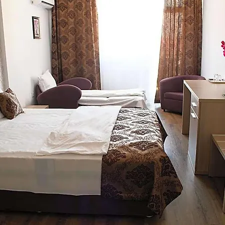 Clas Hotel